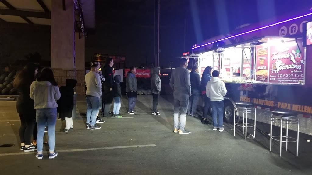 Taqueria Tomateros Mobile#1 | restaurant | 17977 Valley Blvd, Bloomington, CA 92316, USA | 9513848412 OR +1 951-384-8412