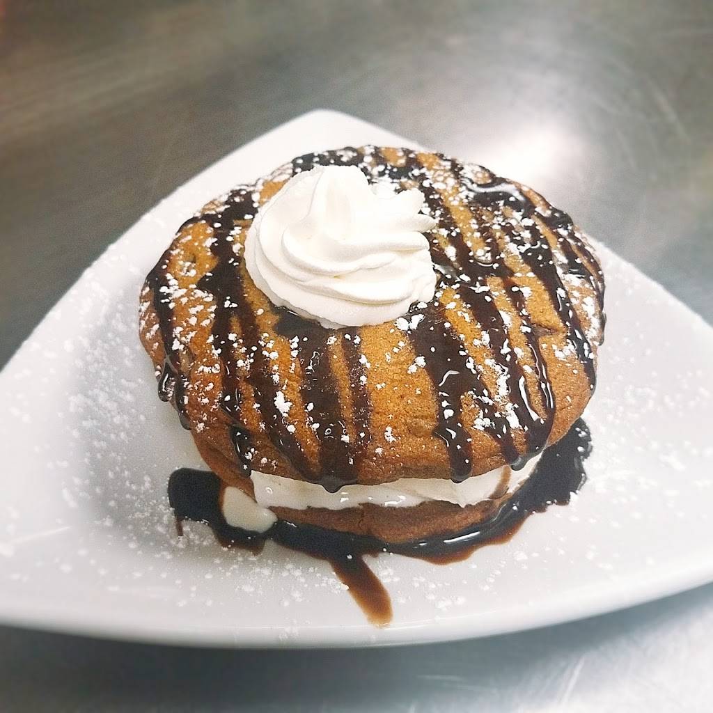 Ginger Monkey Tavern | restaurant | 135 W Ocotillo Rd, Chandler, AZ 85248, USA | 4808026659 OR +1 480-802-6659