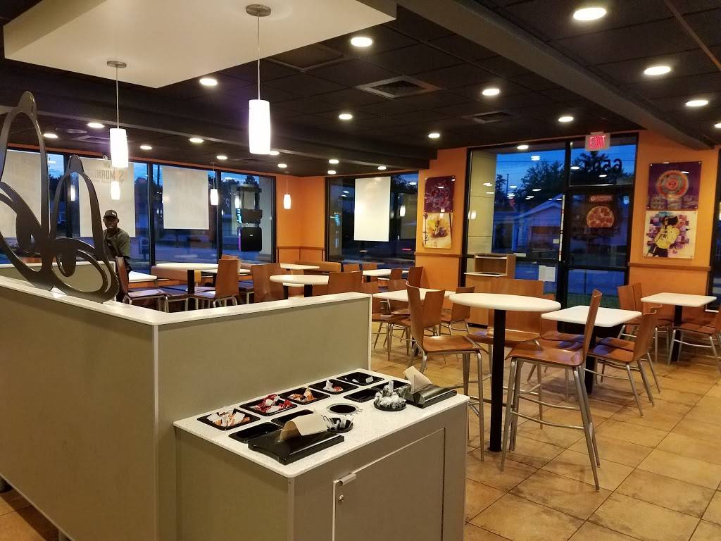 Taco Bell | meal takeaway | 6501 E Washington St, Indianapolis, IN 46219, USA | 3173531761 OR +1 317-353-1761