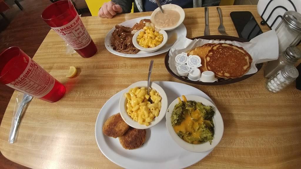 Mables Dining Room | restaurant | 1005 S Water Ave, Gallatin, TN 37066, USA | 6154522700 OR +1 615-452-2700