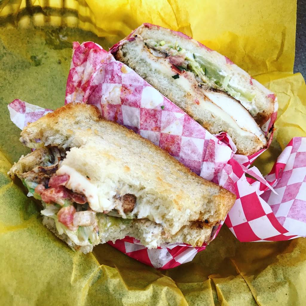 Off-Site Kitchen | restaurant | 331 Singleton Blvd #100, Dallas, TX 75212, USA | 2147412226 OR +1 214-741-2226