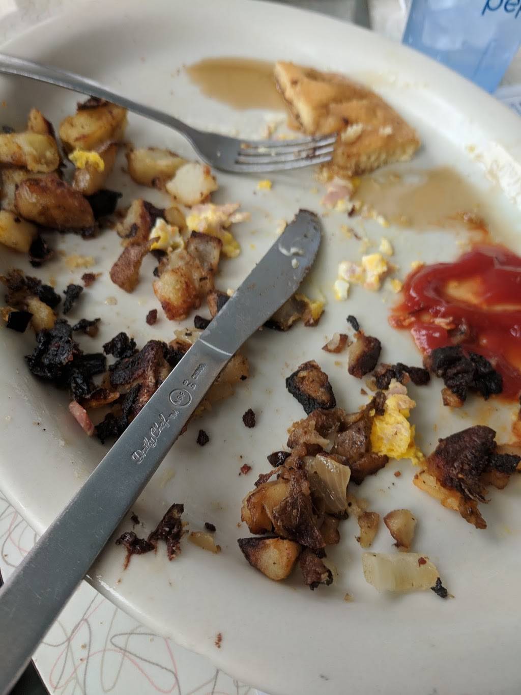 Elizaville Diner | restaurant | 573, W Kerleys Corners Rd, Elizaville, NY 12523, USA | 8457563559 OR +1 845-756-3559