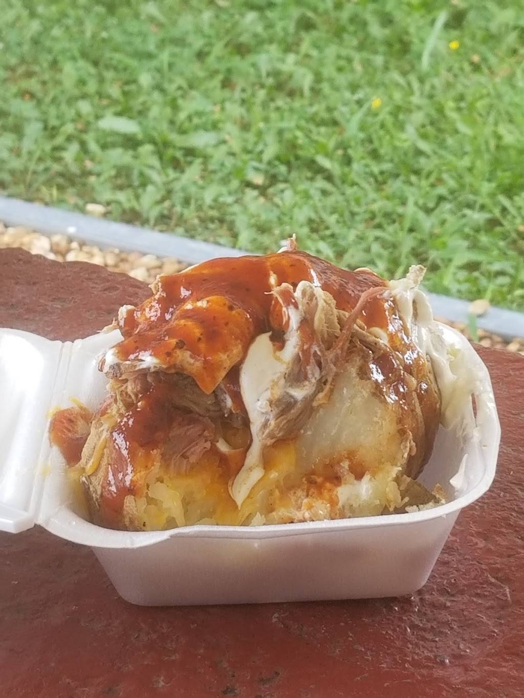 Hillbillys BBQ | restaurant | 1506 Donelson Pkwy, Dover, TN 37058, USA | 9312324449 OR +1 931-232-4449