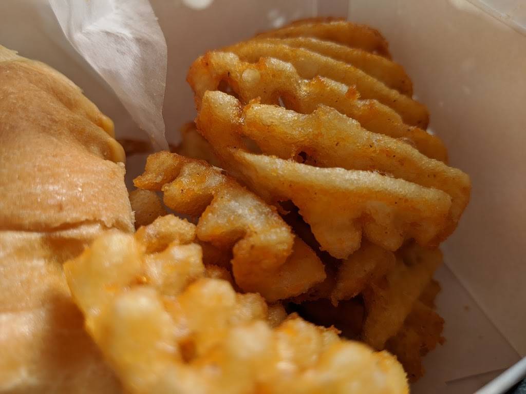 Chick-A-Boom | restaurant | 1946 Delmar Dr, Folcroft, PA 19032, USA | 4844941177 OR +1 484-494-1177