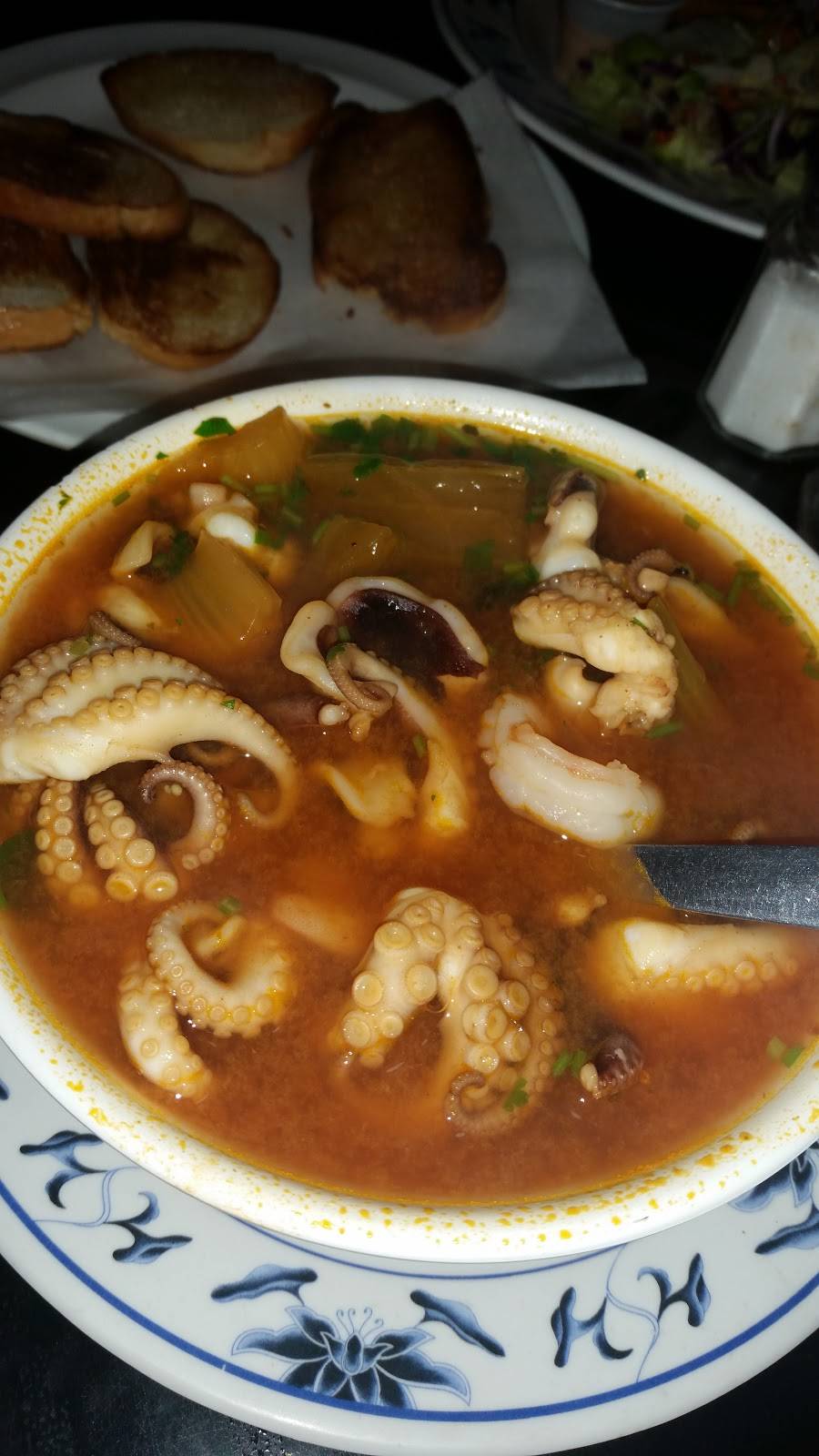 Ostioneria Ojo De Agua | restaurant | 10475 Veterans Memorial Dr, Houston, TX 77038, USA | 2819310202 OR +1 281-931-0202