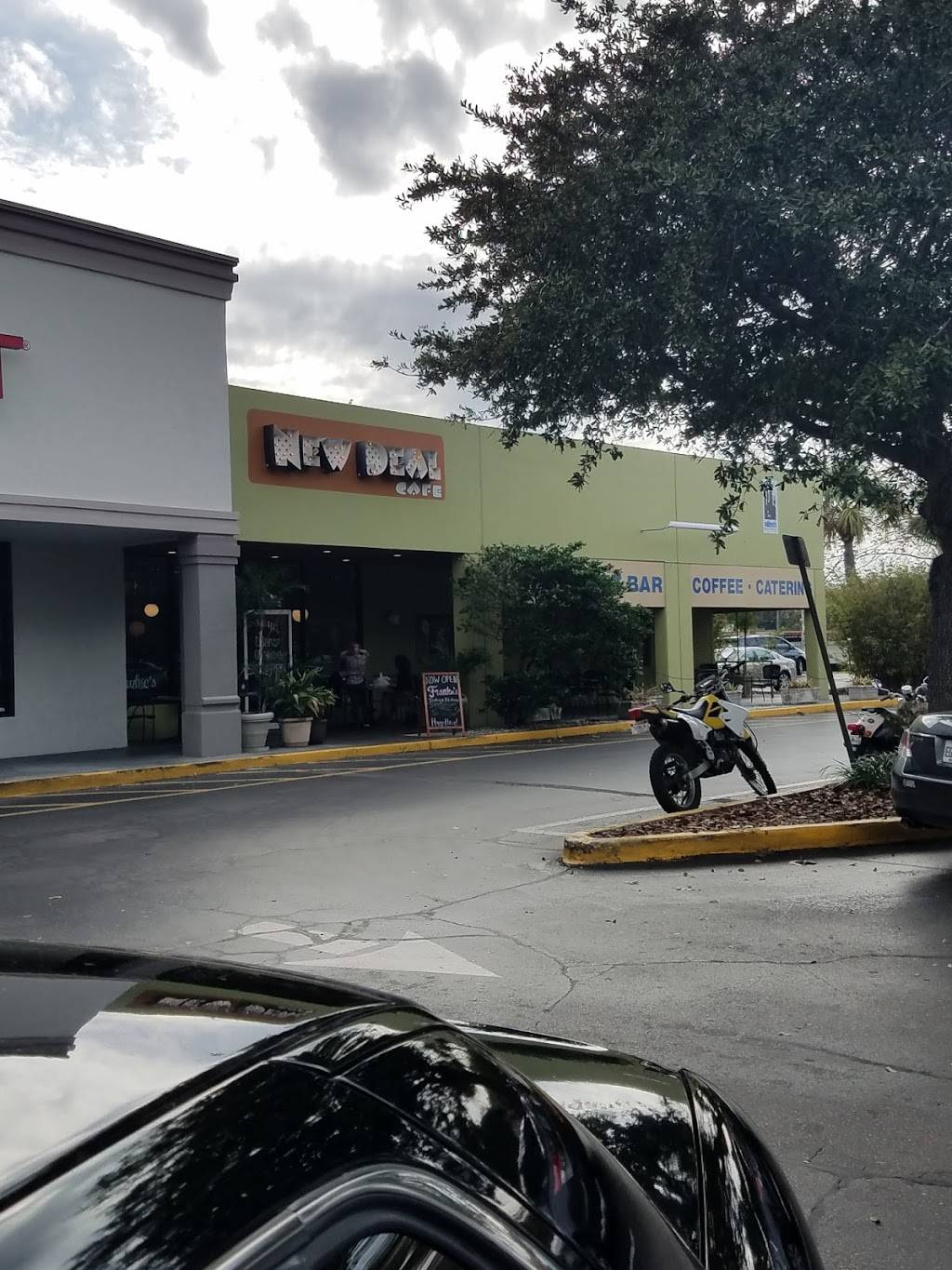 New Deal Cafe | restaurant | 3443 W University Ave, Gainesville, FL 32607, USA | 3523714418 OR +1 352-371-4418