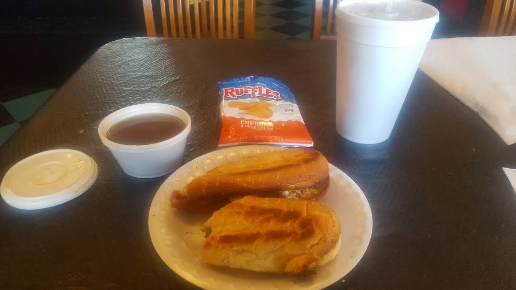 Pizza & Sub Shop | restaurant | 733 W Summit Ave, Norton Shores, MI 49441, USA | 2317334468 OR +1 231-733-4468