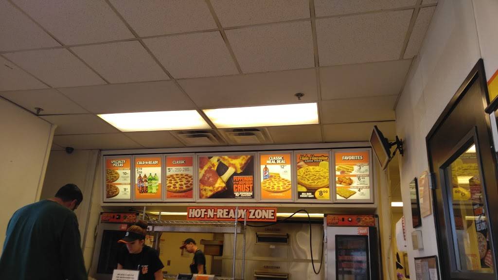 Little Caesars Pizza | meal takeaway | 16061 Bear Valley Rd, Hesperia, CA 92345, USA | 7609484454 OR +1 760-948-4454