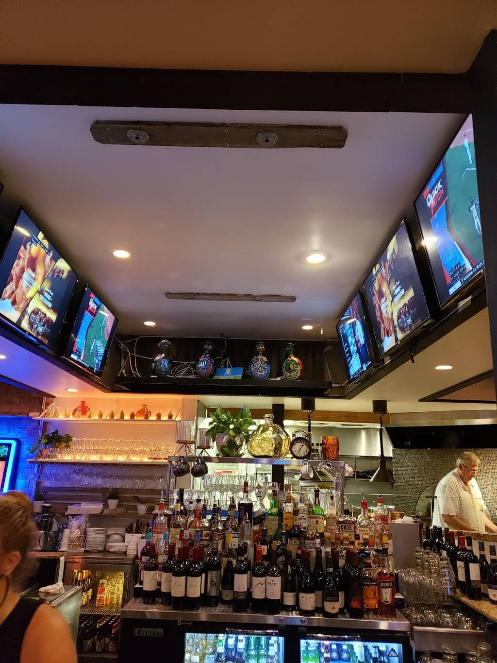 Mangos By the Sea | restaurant | 222 Commercial Blvd #103, Lauderdale-By-The-Sea, FL 33308, USA | 9549002773 OR +1 954-900-2773