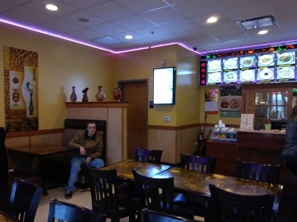 Chens Bistro | restaurant | 1923 63rd St # C, Kenosha, WI 53143, USA | 2626059733 OR +1 262-605-9733