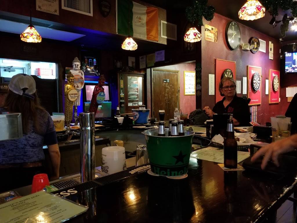 Holloways Irish Pub | restaurant | 6909 SW 18th St, Boca Raton, FL 33433, USA | 5616202318 OR +1 561-620-2318
