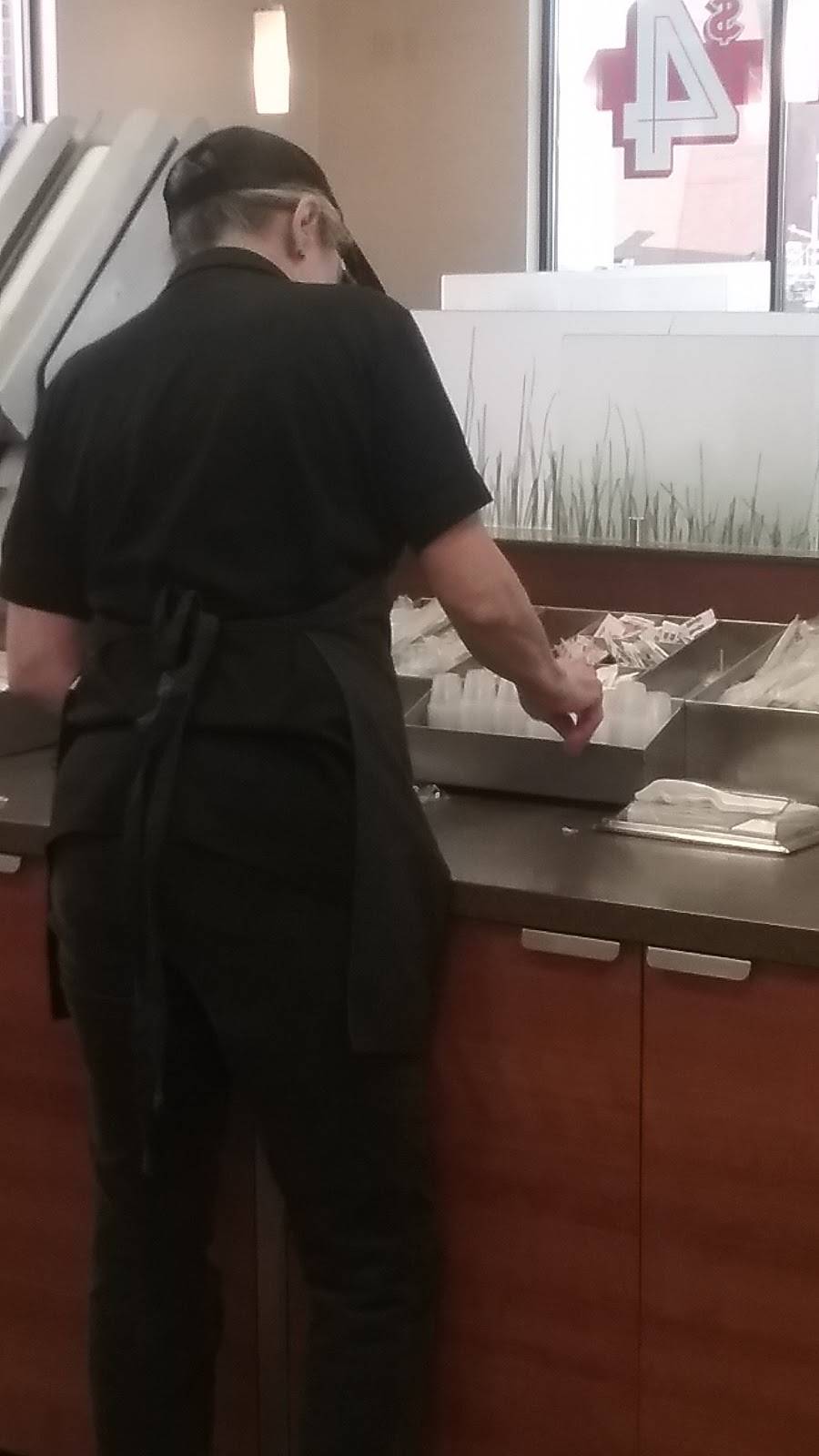 Wendys | restaurant | 3478 River Hills Dr, Newtown, OH 45244, USA | 5132716692 OR +1 513-271-6692