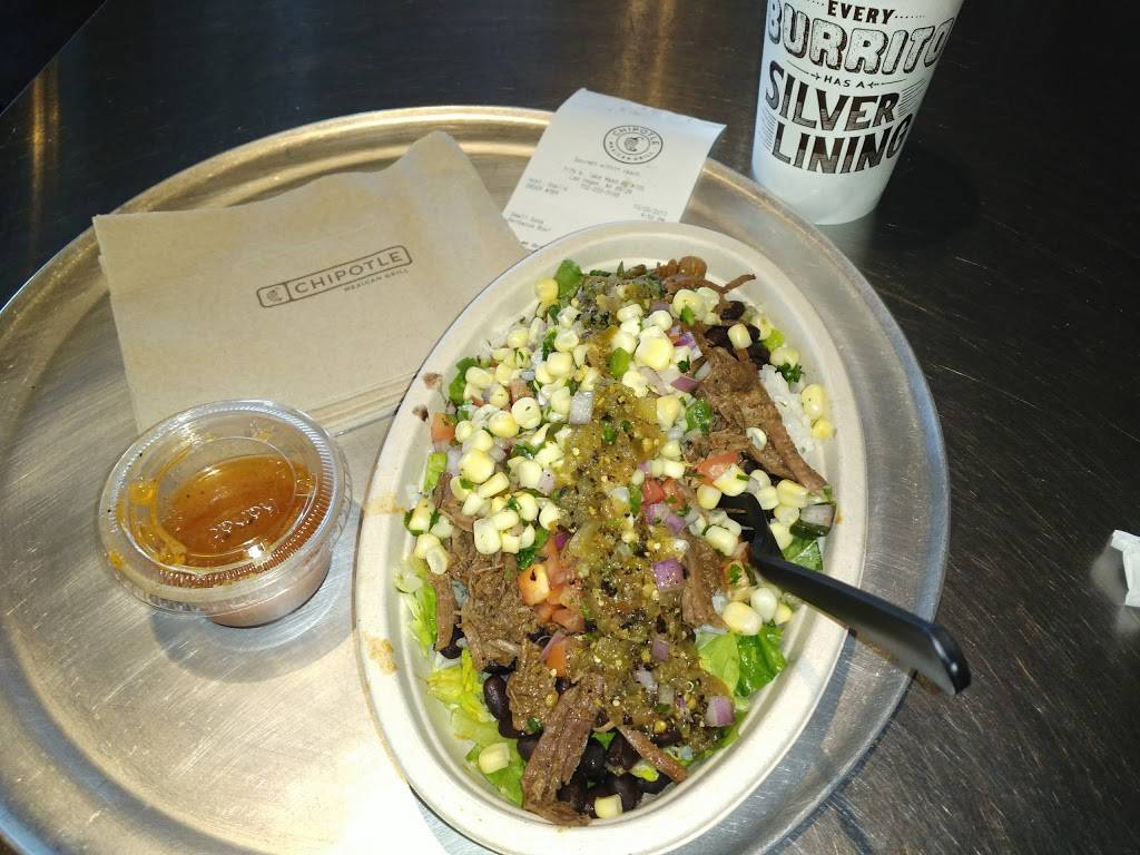 Chipotle Mexican Grill | restaurant | 7175 W Lake Mead Blvd Ste 105, Las Vegas, NV 89128, USA | 7022333199 OR +1 702-233-3199