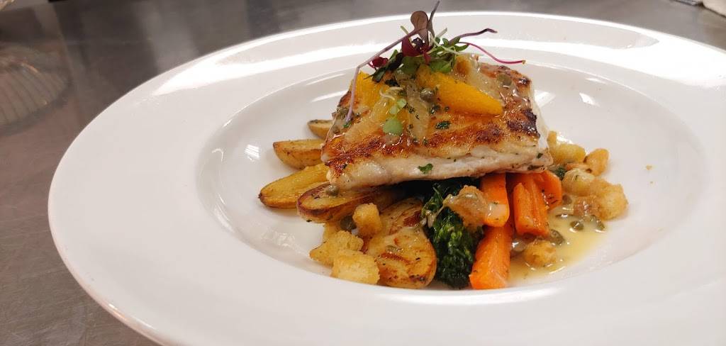 Waypoint Seafood & Grill | restaurant | 1480 Quarterpath Rd, Williamsburg, VA 23185, USA | 7572202228 OR +1 757-220-2228