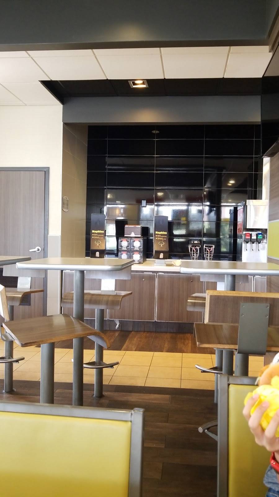 McDonalds | cafe | 5370 Stadium Pkwy, Rockledge, FL 32955, USA | 3216321563 OR +1 321-632-1563