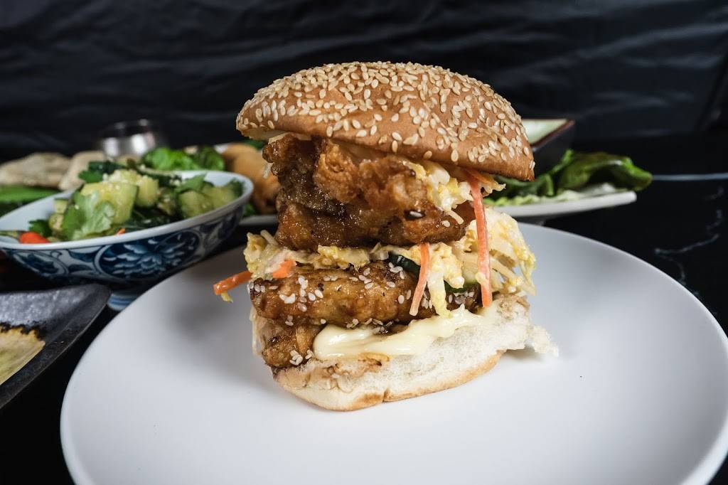 Asian-American Kitchen | restaurant | 135 N 5th St, Brooklyn, NY 11249, USA | 6318867282 OR +1 631-886-7282