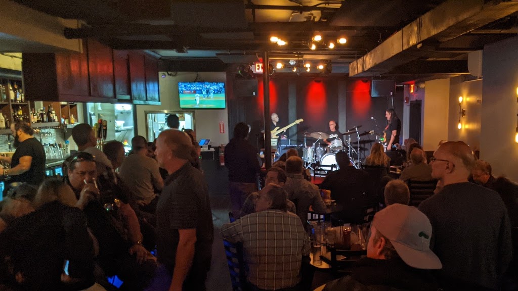 Madcats | restaurant | 117 W Slade St, Palatine, IL 60067, USA | 8474858093 OR +1 847-485-8093