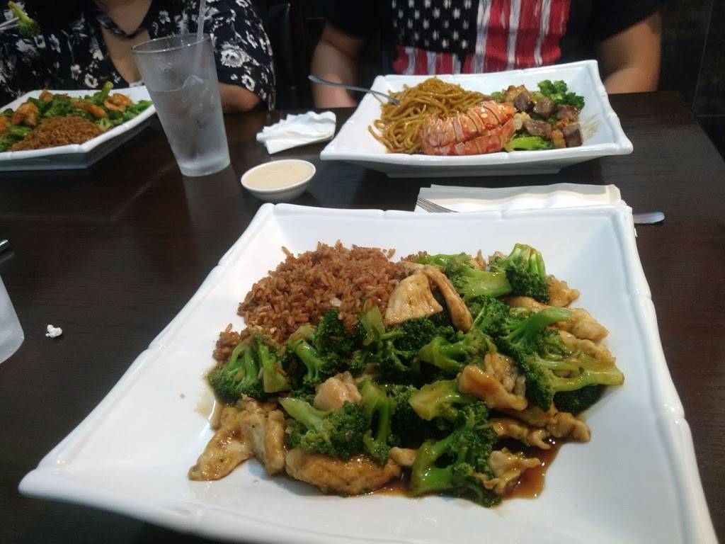 Sumi Sushi Hibachi | restaurant | 829-831 FL-19, Palatka, FL 32177, USA | 3862224110 OR +1 386-222-4110