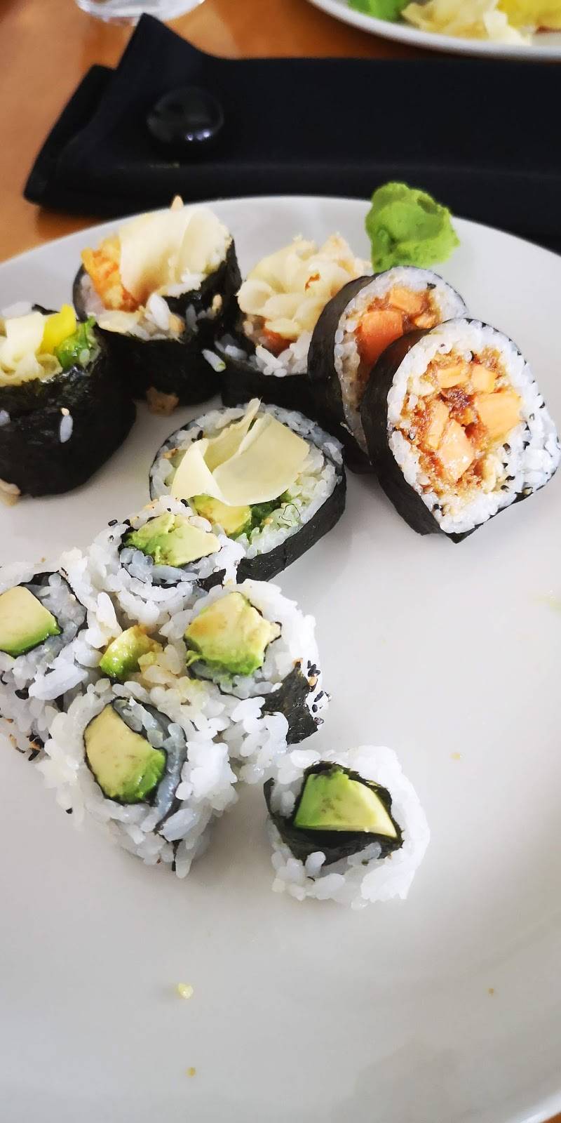 Restaurant Nambu | restaurant | 194 Rue Hériot, Drummondville, QC J2C 1K1, Canada | 8194729888 OR +1 819-472-9888