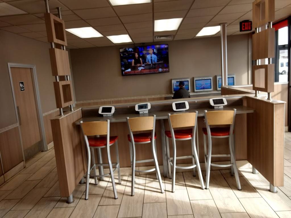 Burger King | restaurant | 5597 Camp Rd, Hamburg, NY 14075, USA | 7166485060 OR +1 716-648-5060