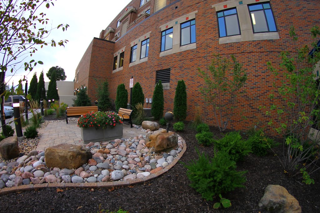 Second Nature Outdoor Living and Landscaping | restaurant | 315 NW Olive St, Lees Summit, MO 64063, USA | 8168447733 OR +1 816-844-7733