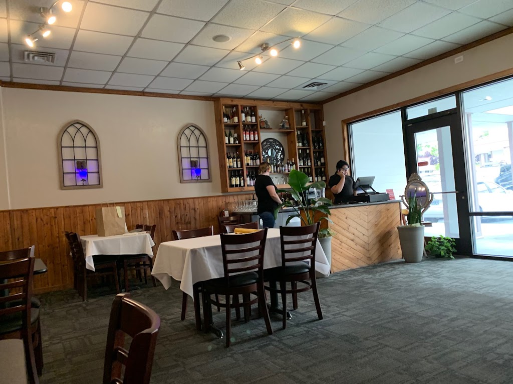 Blue Royal | restaurant | 970 N Phoenix Rd #101, Medford, OR 97504, USA | 5417736800 OR +1 541-773-6800