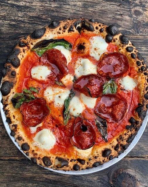 Robertas Domino Park | restaurant | 6 Grand St, Brooklyn, NY 11249, USA | 7182782400 OR +1 718-278-2400