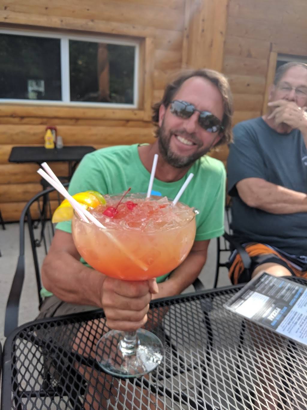 Breakers | restaurant | 967 N Straits Hwy, Topinabee, MI 49791, USA | 2312387544 OR +1 231-238-7544