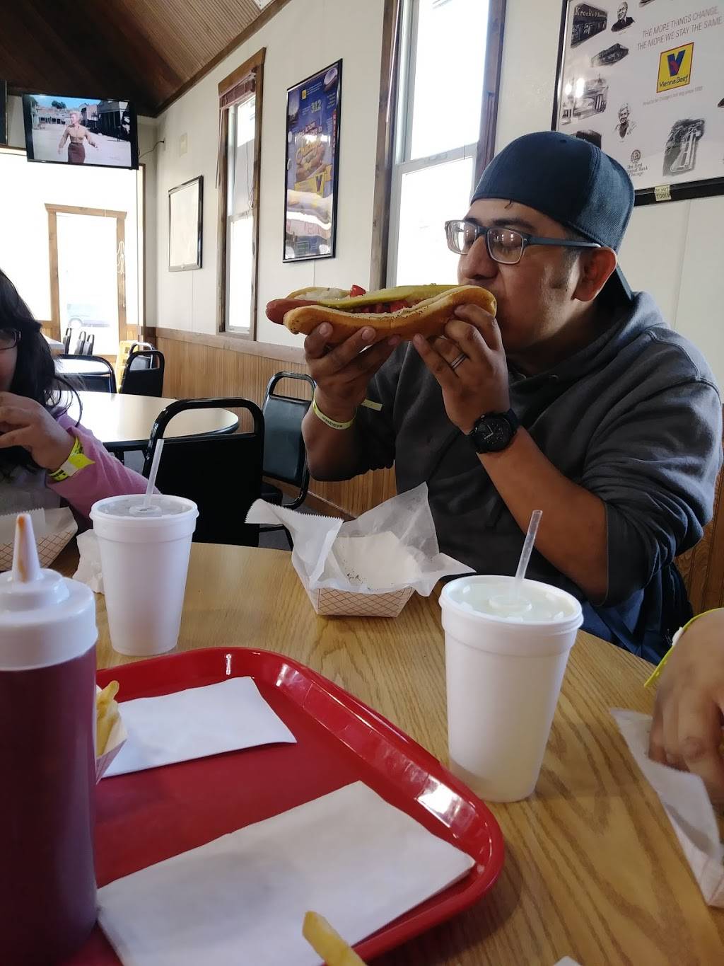 Marys Place | restaurant | 133 Wisconsin Dells Pkwy S, Wisconsin Dells, WI 53965, USA | 6083938688 OR +1 608-393-8688