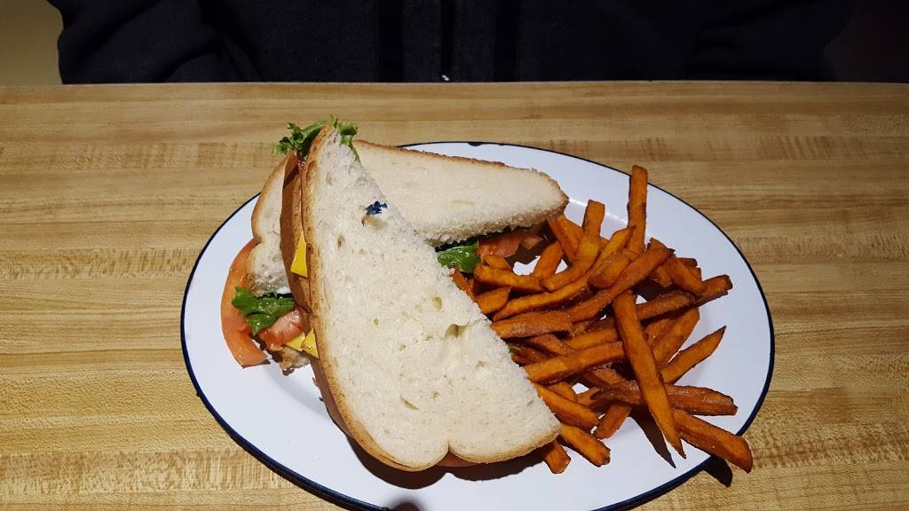 Ocoee Dam Deli & Diner | restaurant | 1223 US-64, Ocoee, TN 37361, USA | 4233388184 OR +1 423-338-8184