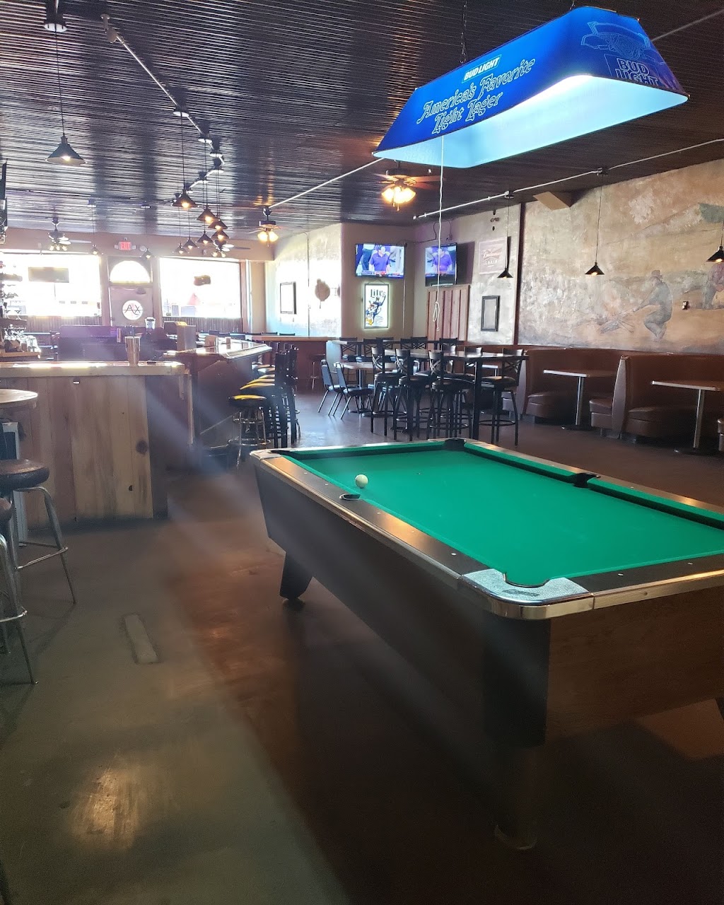 XA Bar & Grill | restaurant | 18 W Main St, Springerville, AZ 85938, USA | 9283330333 OR +1 928-333-0333