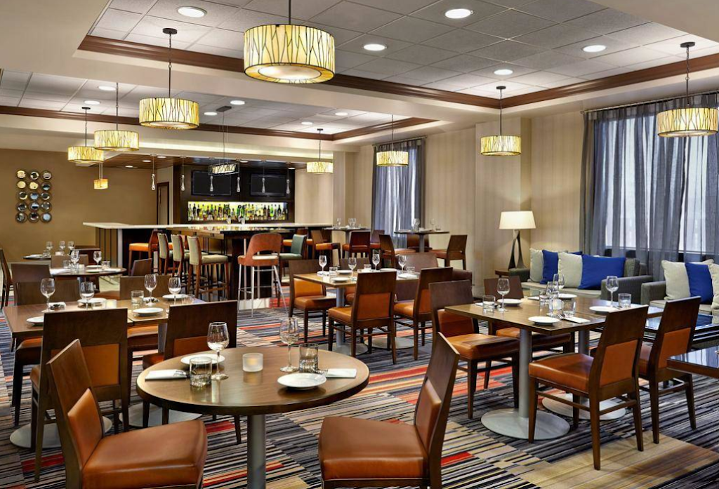 Ozs Bar & Bistro Co. | restaurant | 547 King St N, Waterloo, ON N2L 5Z7, Canada | 5198840100 OR +1 519-884-0100