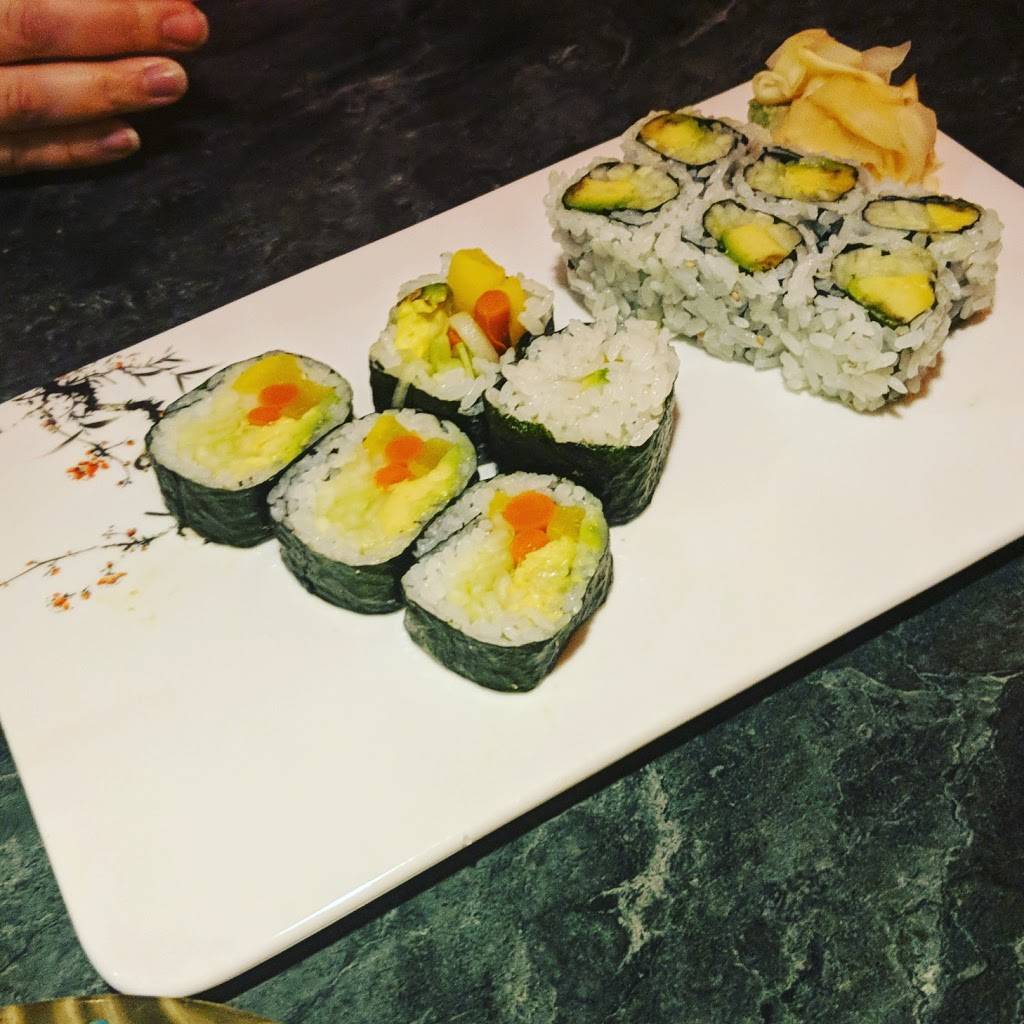 KiKu Japanese Fusion | restaurant | 870 W Market St, Tiffin, OH 44883, USA | 5679386014 OR +1 567-938-6014