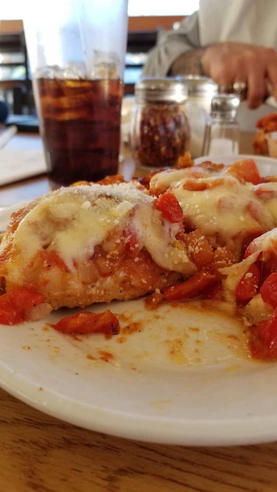 Uptown Pizza | restaurant | 6041 Market St, Youngstown, OH 44512, USA | 3307885666 OR +1 330-788-5666