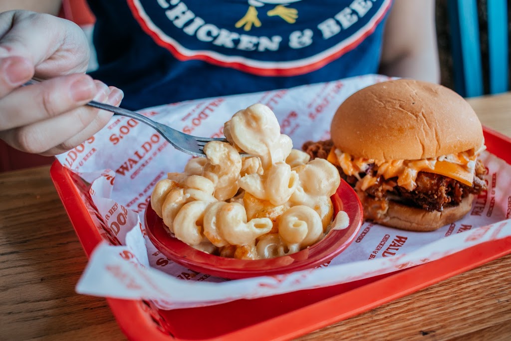 Waldos Chicken & Beer | restaurant | 3009 Pump House Rd, Vestavia Hills, AL 35243, USA | 2056350002 OR +1 205-635-0002