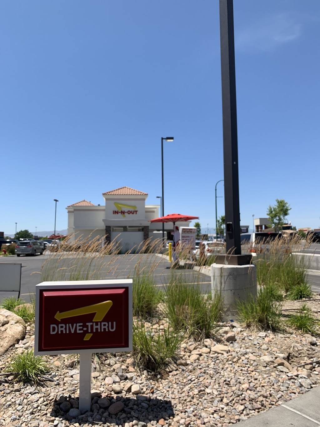 In-N-Out Burger | restaurant | 350 E University Pkwy, Orem, UT 84058, USA | 8007861000 OR +1 800-786-1000