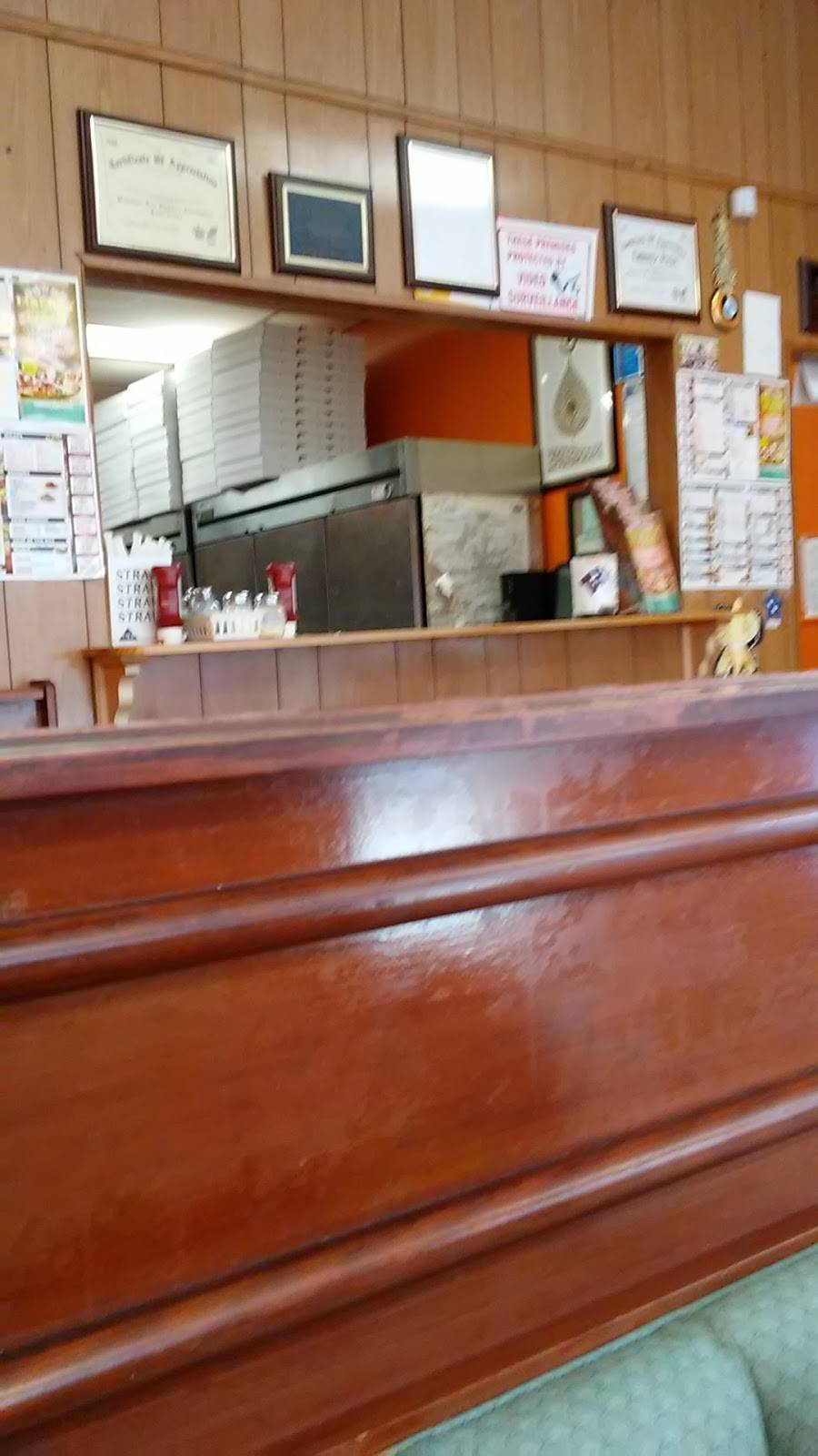 Liberty Pizza | restaurant | 308 North St, Pittsfield, MA 01201, USA | 4134997779 OR +1 413-499-7779