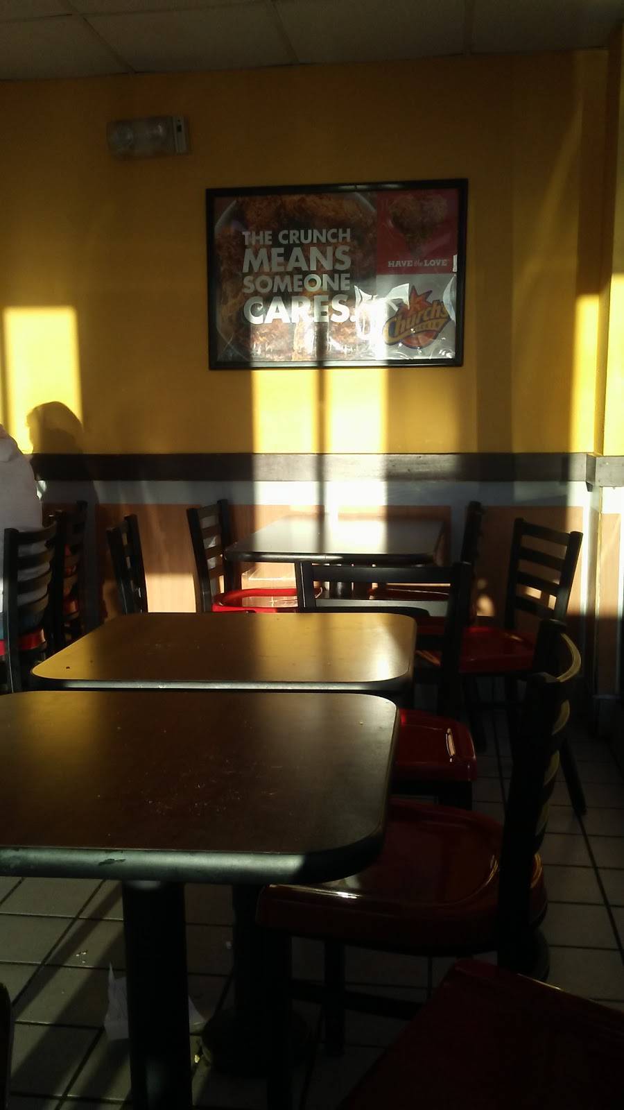 Churchs Chicken | restaurant | 430 S New Braunfels Ave, San Antonio, TX 78203, USA | 2105340111 OR +1 210-534-0111