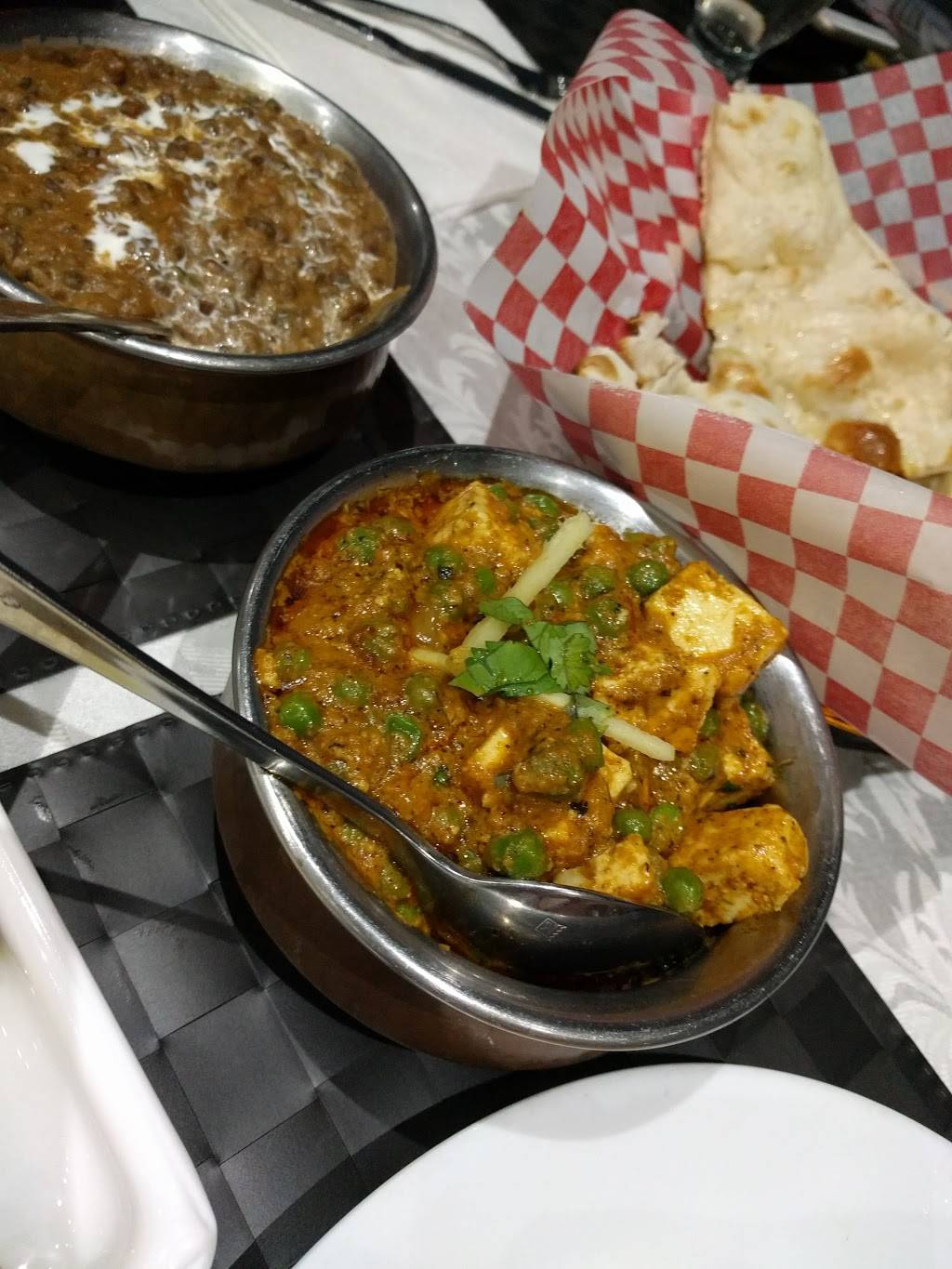 Bollywood Restaurant & Catering | restaurant | 4000 Steeles Ave W Unit # 22, Woodbridge, ON L4L 4V9, Canada | 9056051800 OR +1 905-605-1800