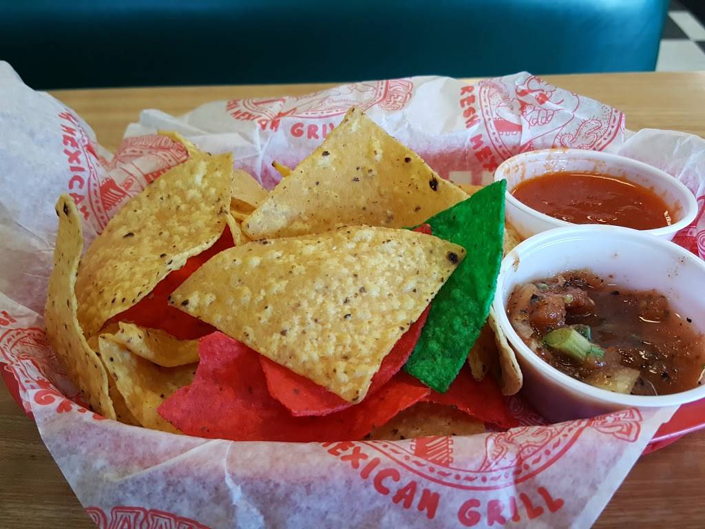 Grande Jakes Fresh Mexican Grill | restaurant | 2122 Grand Ave, Lindenhurst, IL 60046, USA | 8472651411 OR +1 847-265-1411