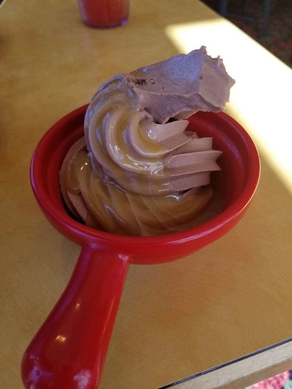 Cold Stone Creamery | bakery | 60 Crescent Dr Ste J, Pleasant Hill, CA 94523, USA | 9252880388 OR +1 925-288-0388