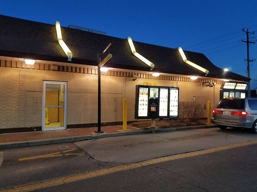 McDonalds | cafe | 678 Northwest Hwy, Cary, IL 60013, USA | 8476391181 OR +1 847-639-1181
