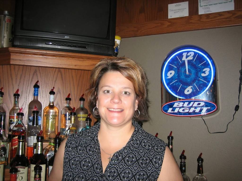 SHELLYS | restaurant | 263 Broadway St, Springville, IA 52336, USA | 3198549982 OR +1 319-854-9982