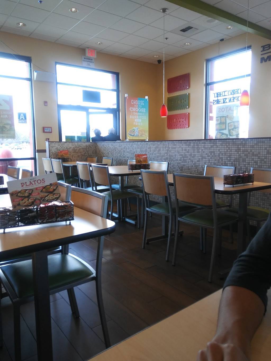 Del Taco | meal takeaway | 135 S. Central Valley Hwy, Shafter, CA 93263, USA | 6616305800 OR +1 661-630-5800