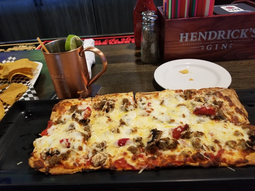 Tinners | Public House | restaurant | 449 W 69th St, Sioux Falls, SD 57108, USA | 6052712754 OR +1 605-271-2754