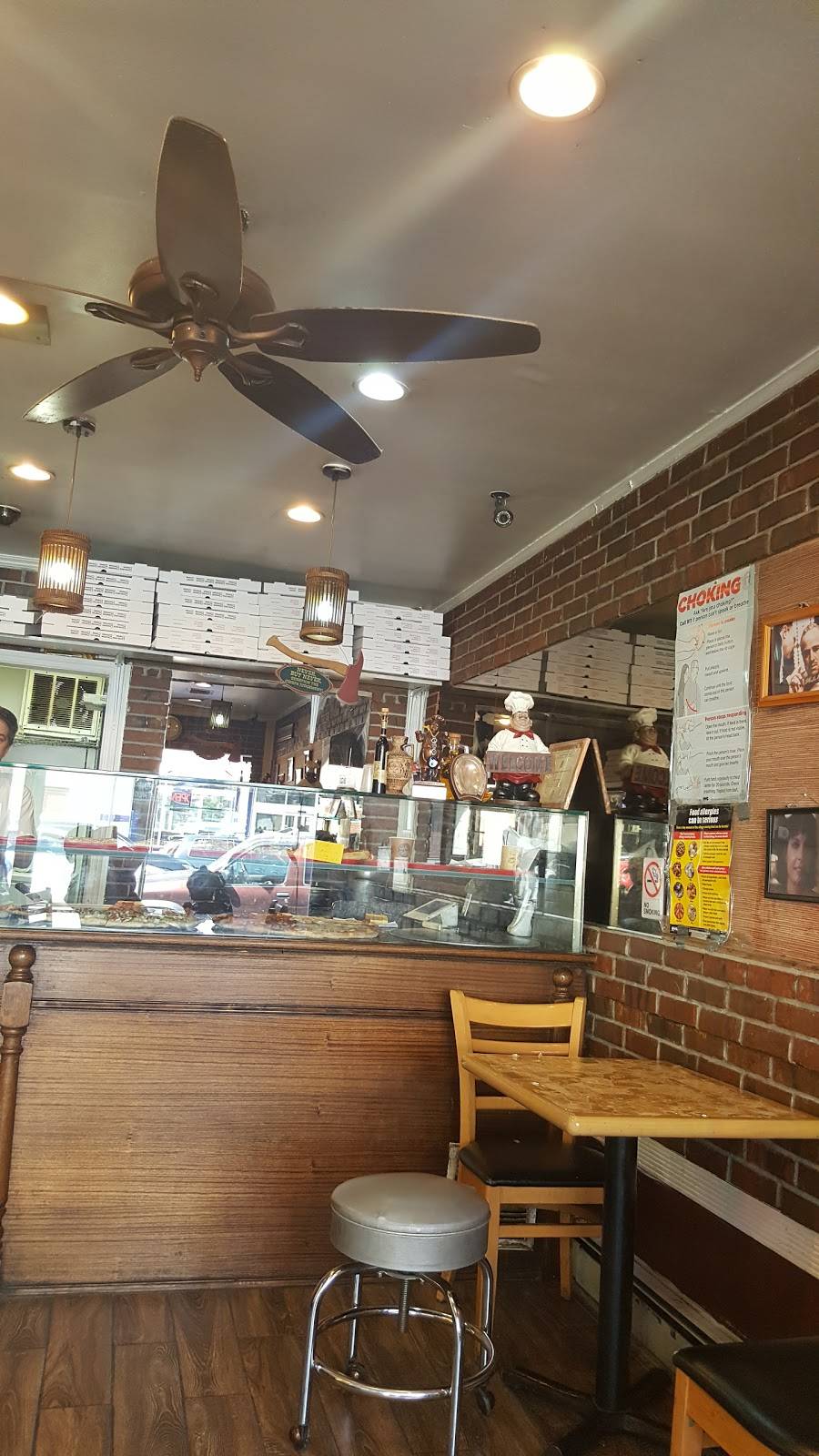 House Pizza | restaurant | 246 E 204th St, Bronx, NY 10458, USA | 7187333336 OR +1 718-733-3336