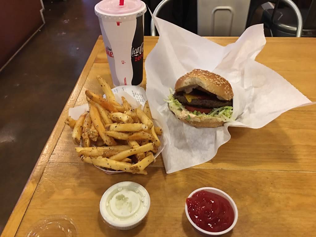 Eddies Grill | restaurant | 1325 N H St, Lompoc, CA 93436, USA | 8057354488 OR +1 805-735-4488