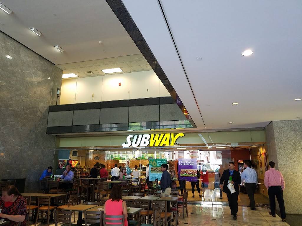 Subway Restaurants | restaurant | Chase Tower, 111 Monument Cir Suite 150, Indianapolis, IN 46204, USA | 3172613700 OR +1 317-261-3700