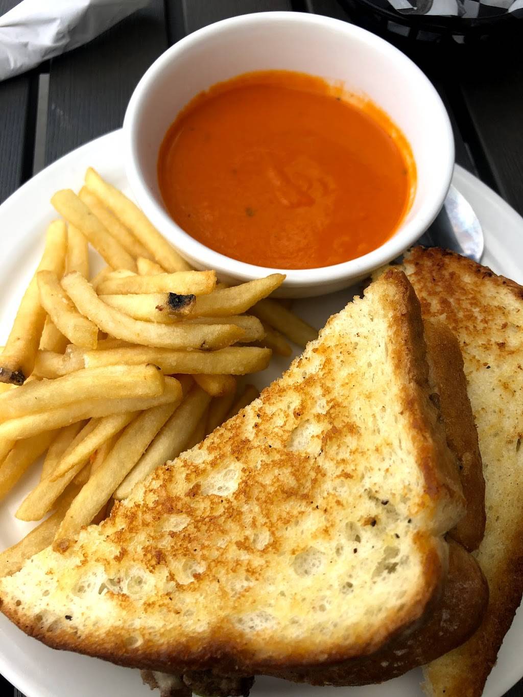 Rookies Taphouse and Eatery | restaurant | 8017 Fountain Mesa Rd, Fountain, CO 80817, USA | 7193085235 OR +1 719-308-5235