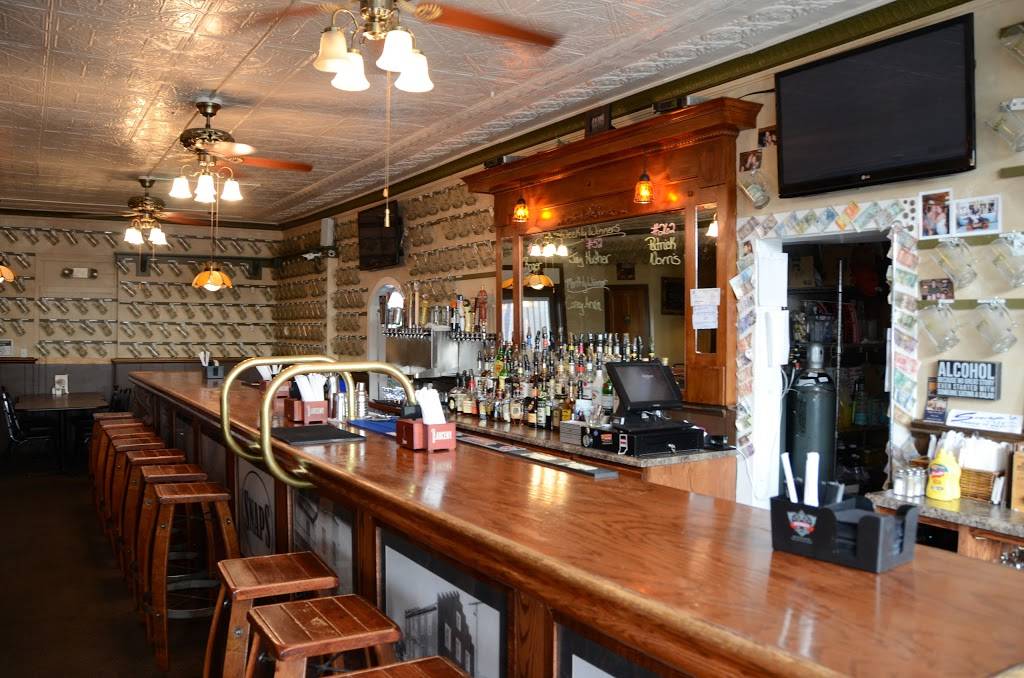 Snaps | restaurant | 1115 Main St, Jasper, IN 47546, USA | 8128487627 OR +1 812-848-7627